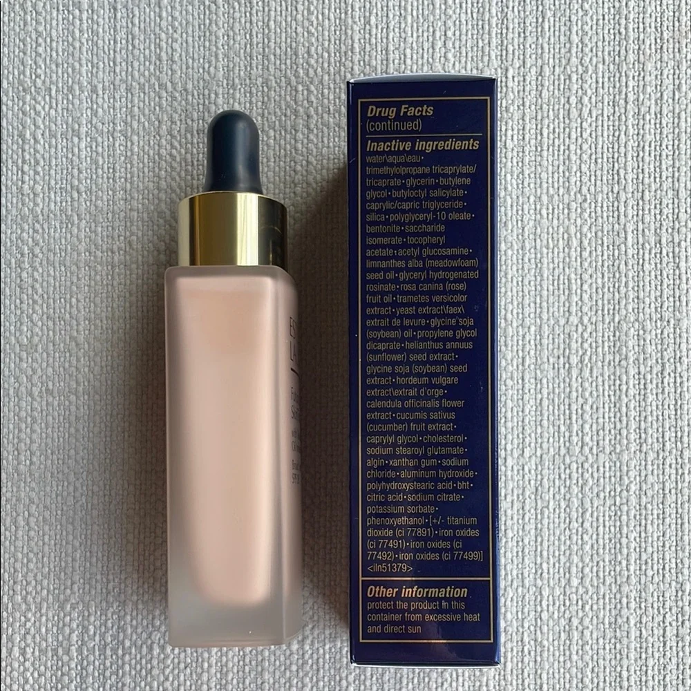 Estée Lauder Futurist SkinTint Serum Foundation SPF 20- 2C3 Fresno